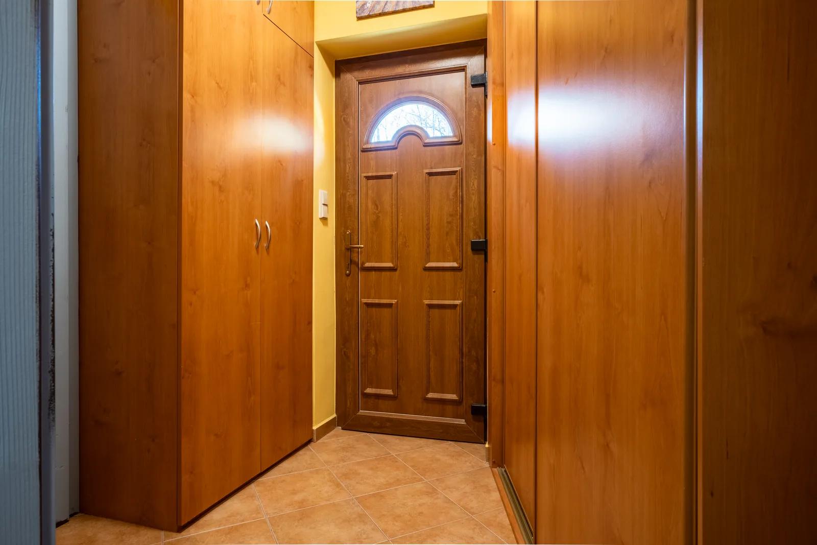 Hallway passage